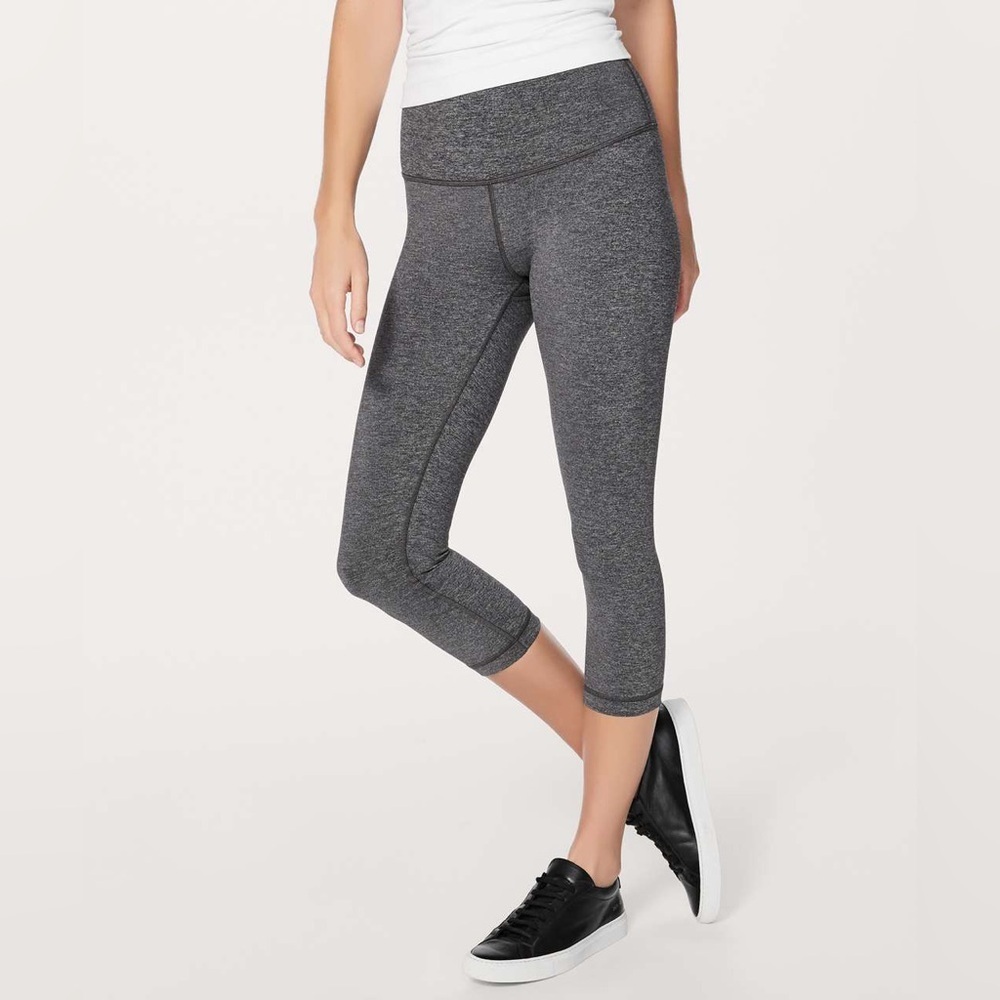 Lululemon Wunder Under Crop (Hi-Rise) *Luxtreme 21"
Heathered Black